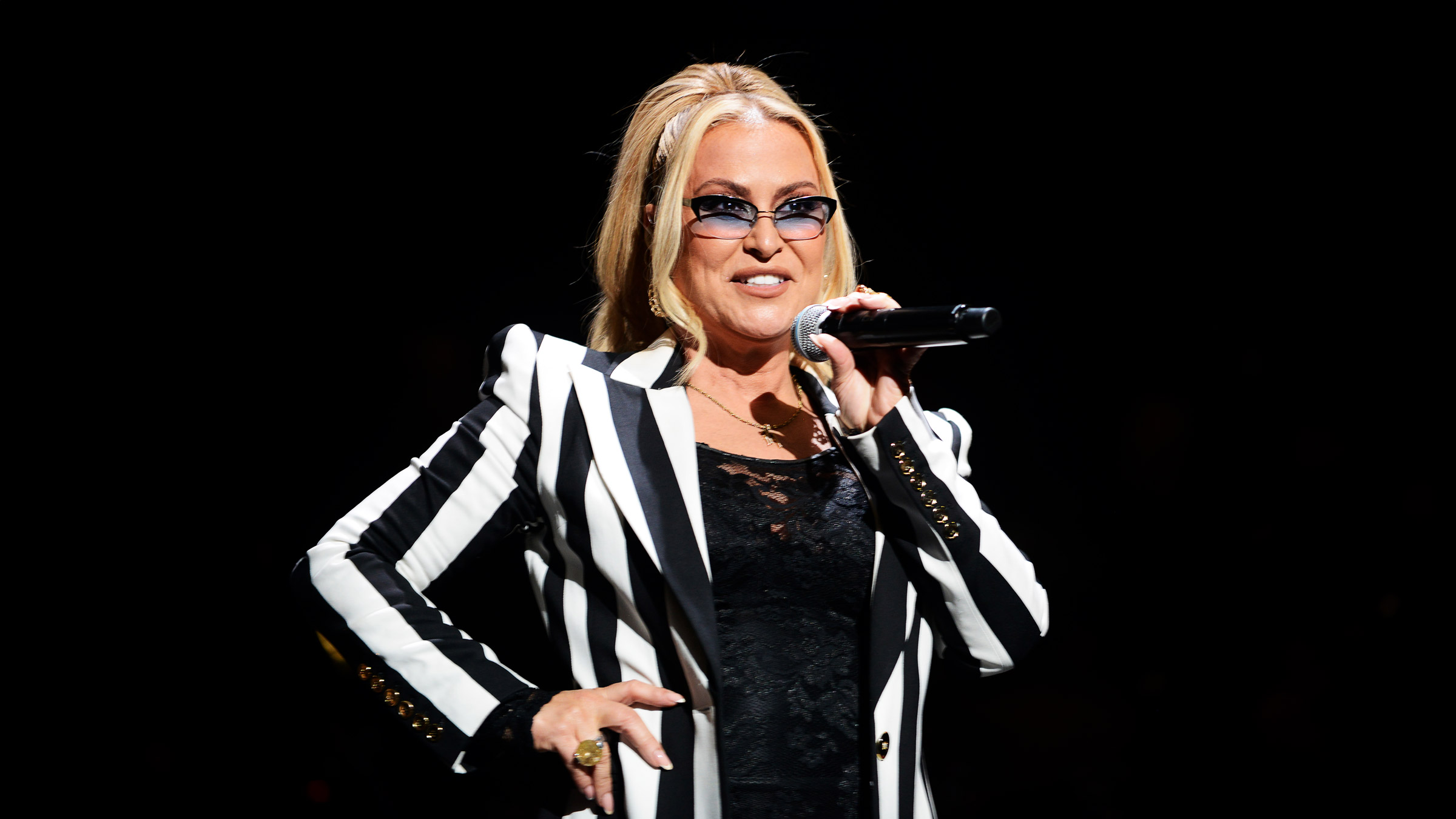 Anastacia live