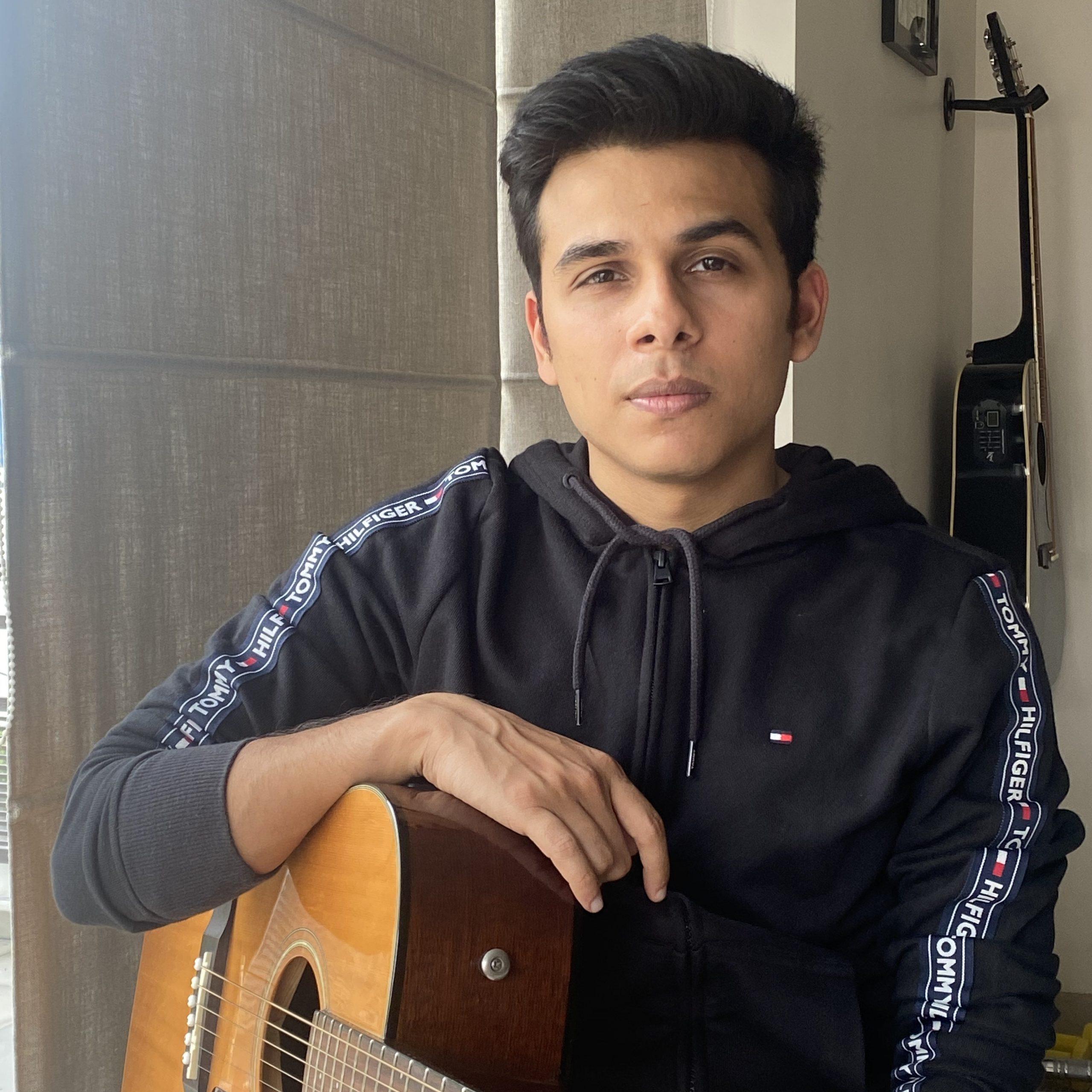 Anuv Jain live