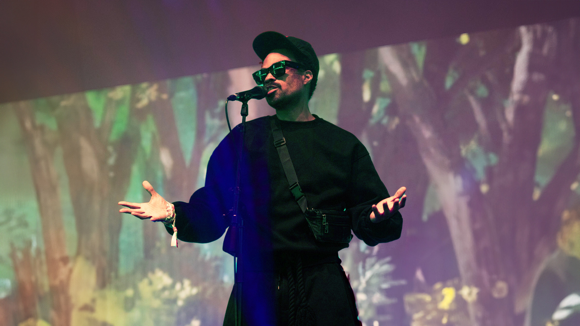 Bilal live