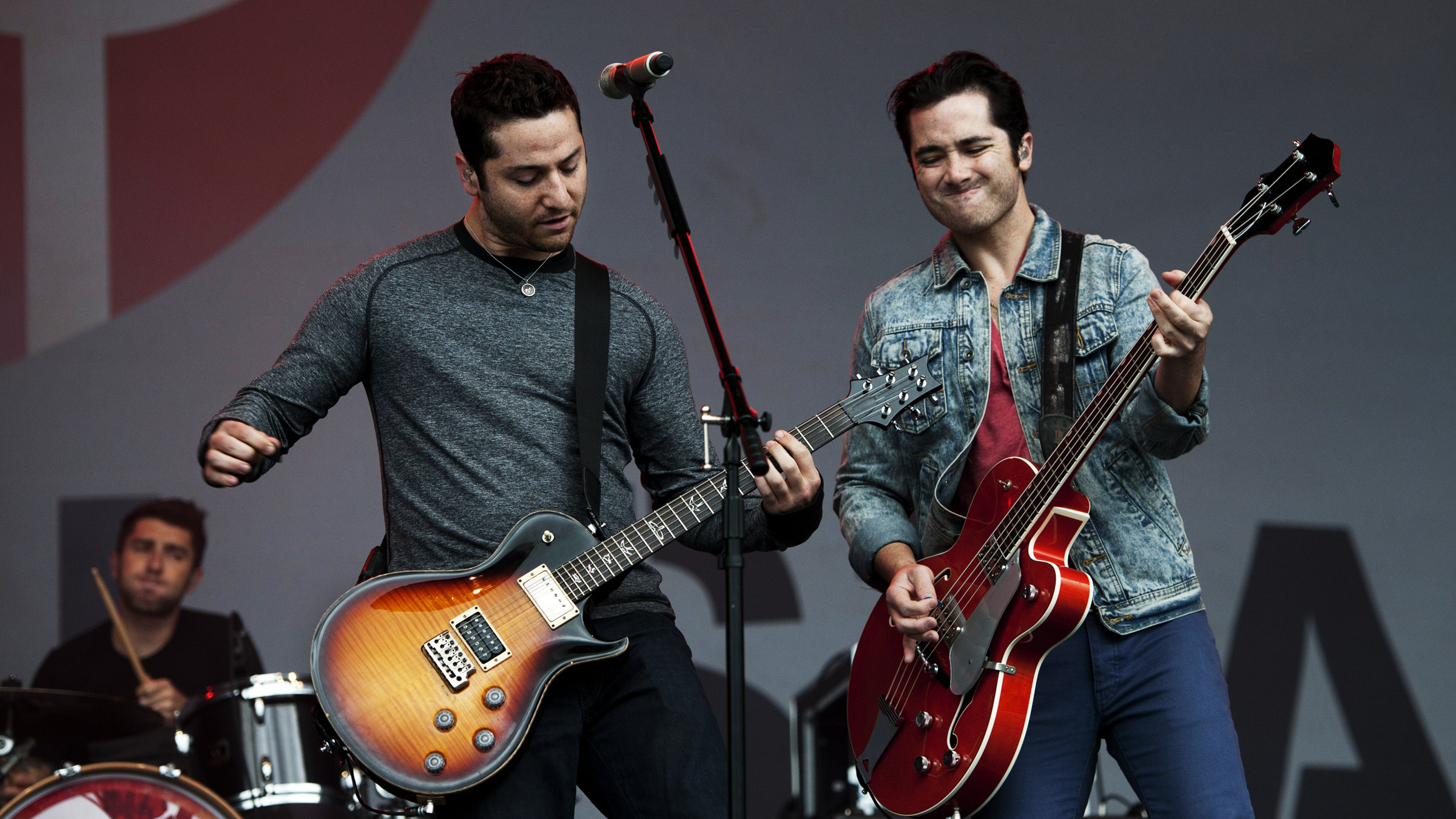 Boyce Avenue live