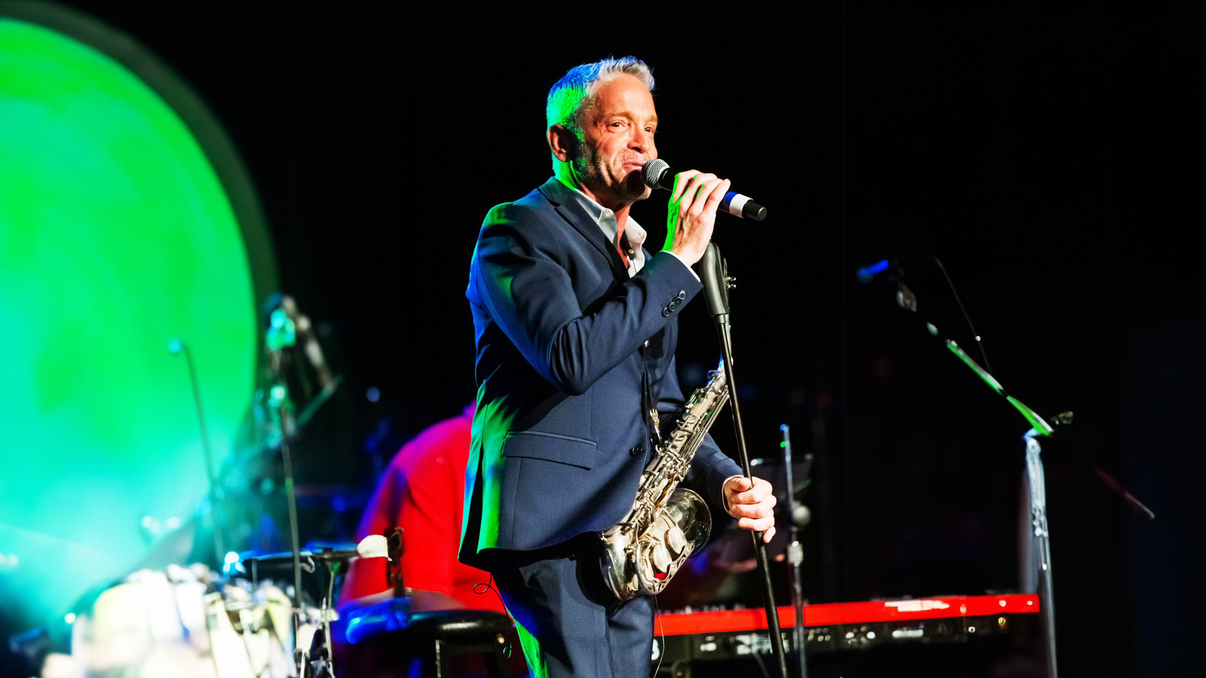 Dave Koz live