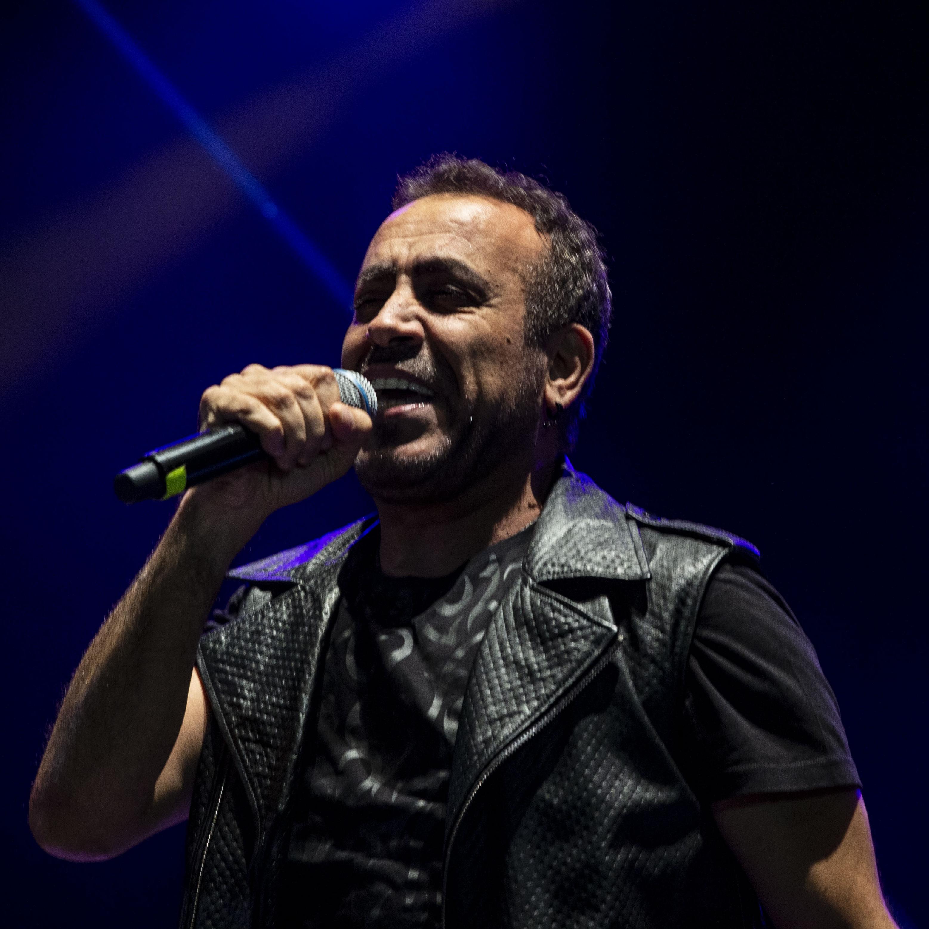 Haluk Levent live