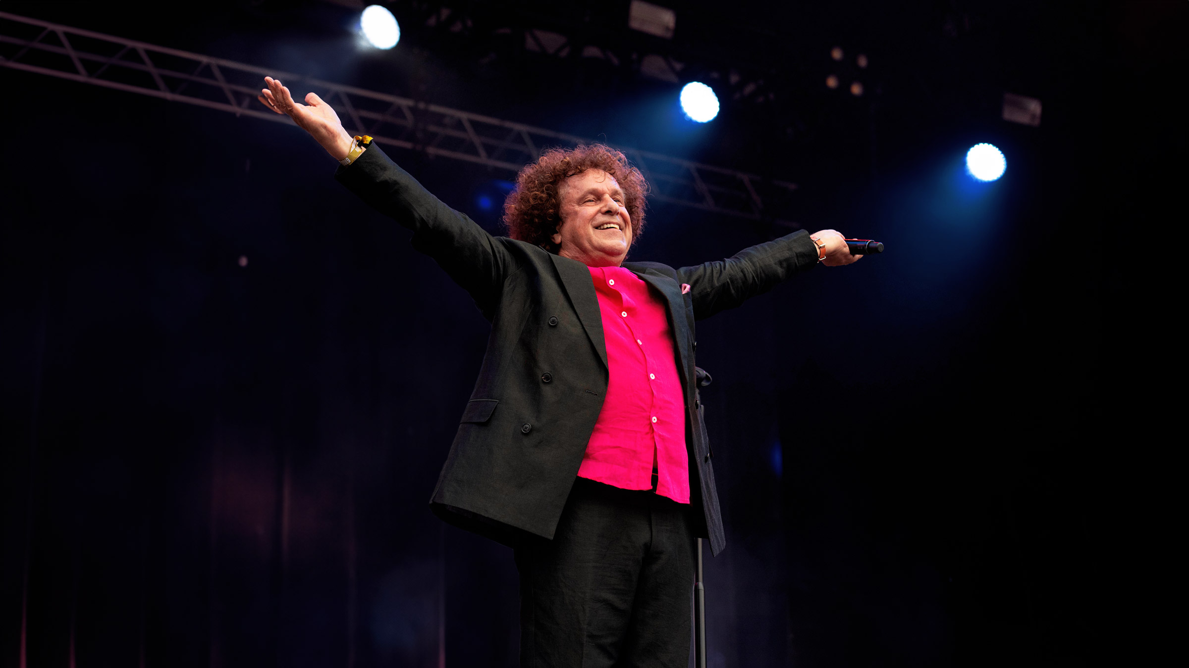 Leo Sayer live