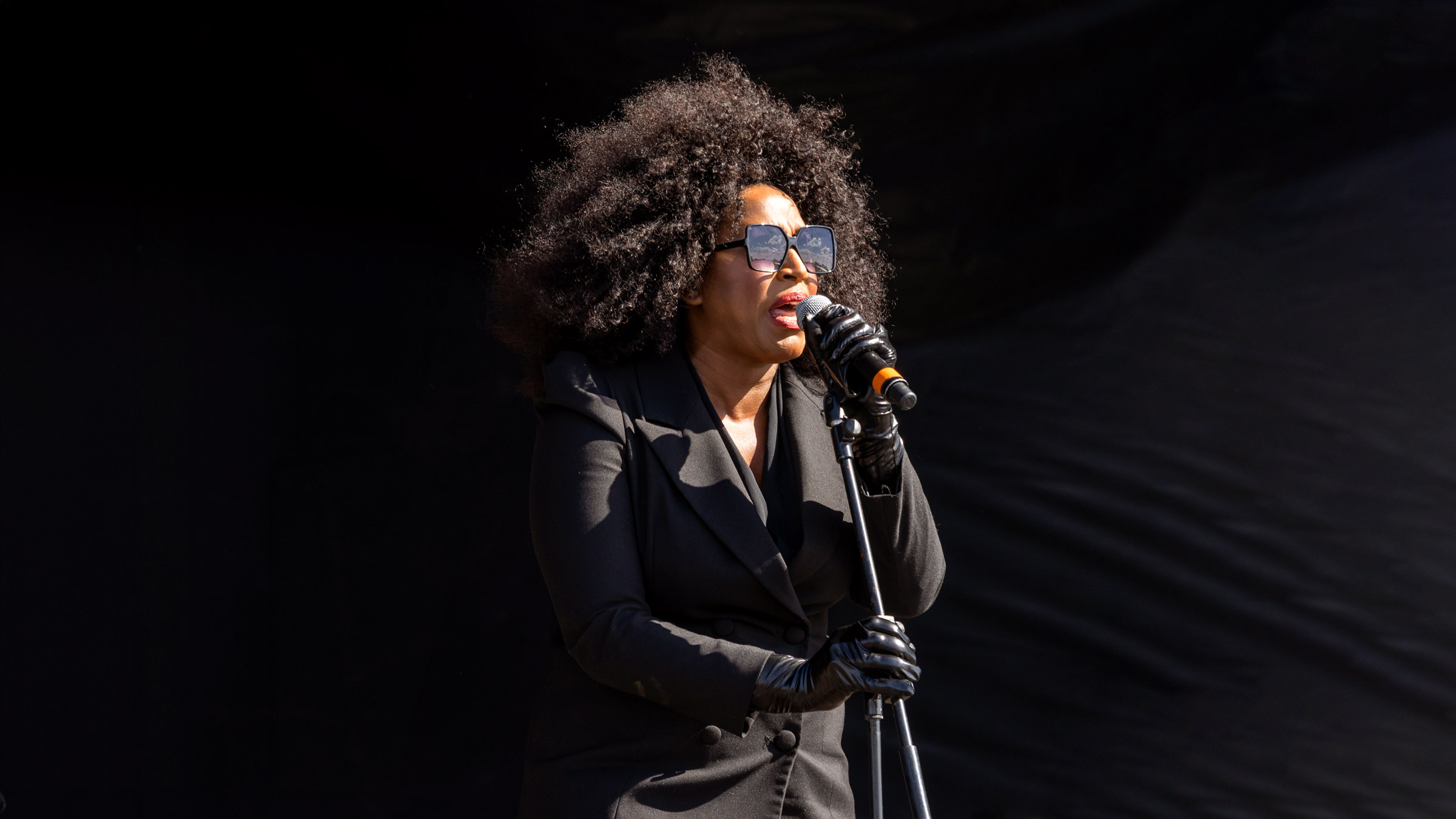 Mica Paris live