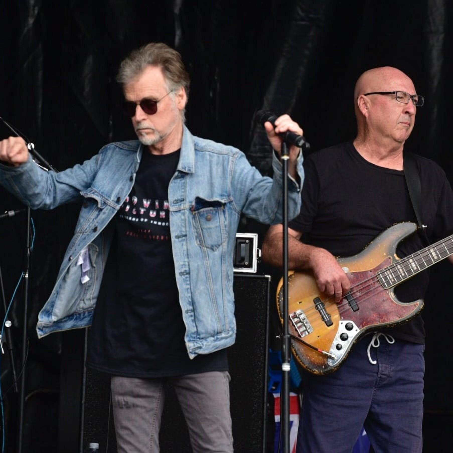 Moving Pictures live