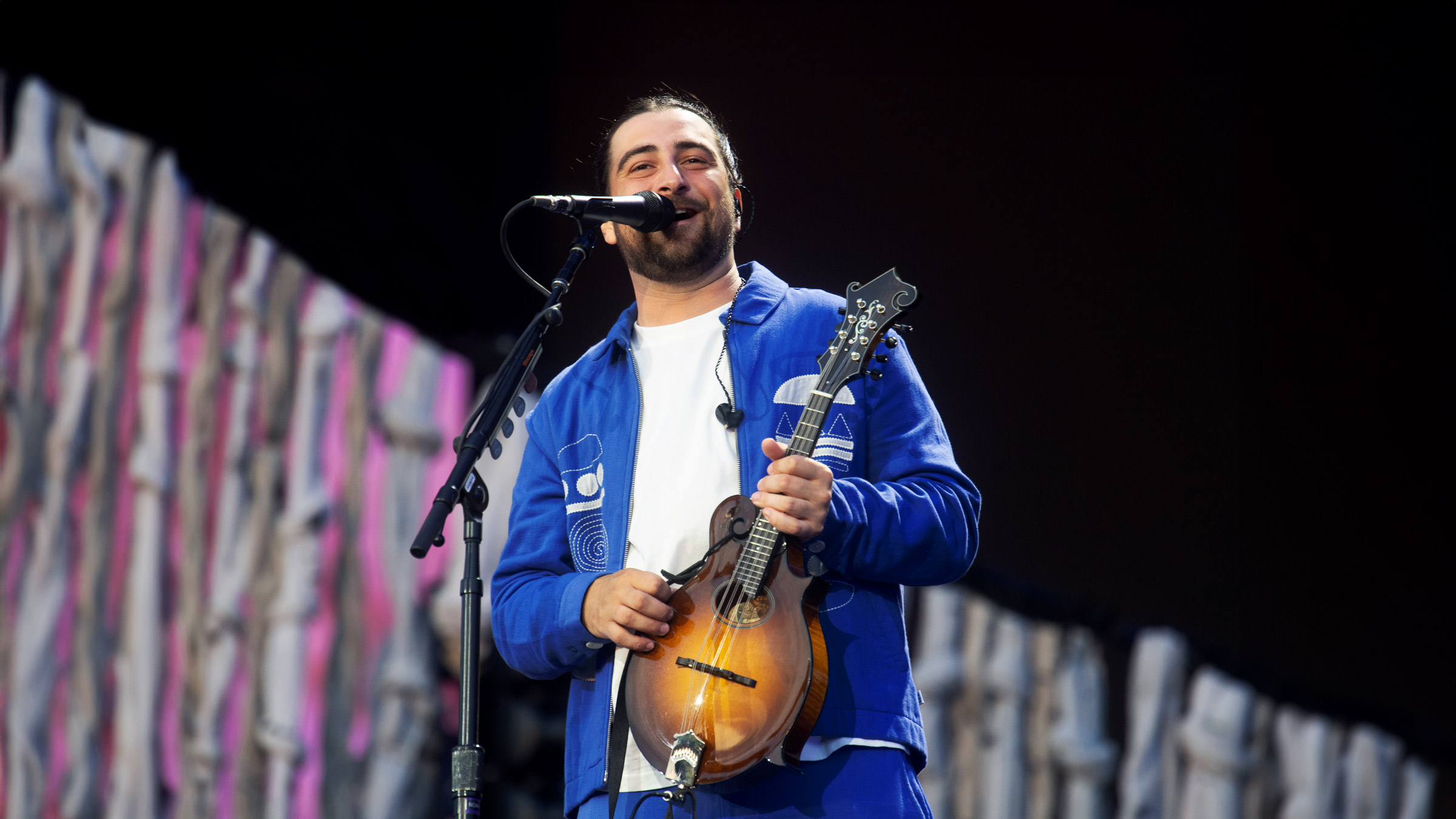 Noah Kahan live
