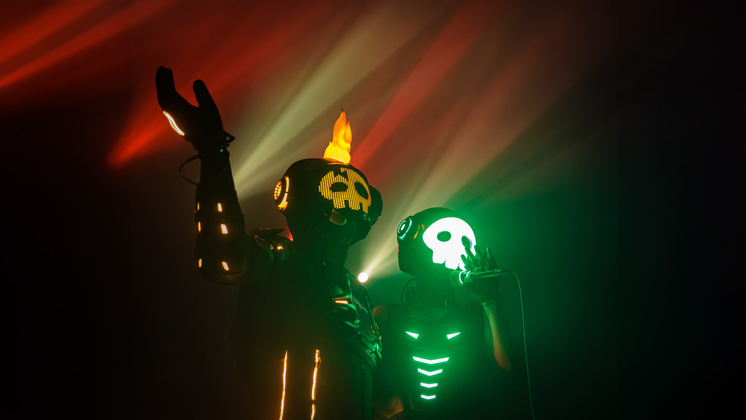 The Living Tombstone live