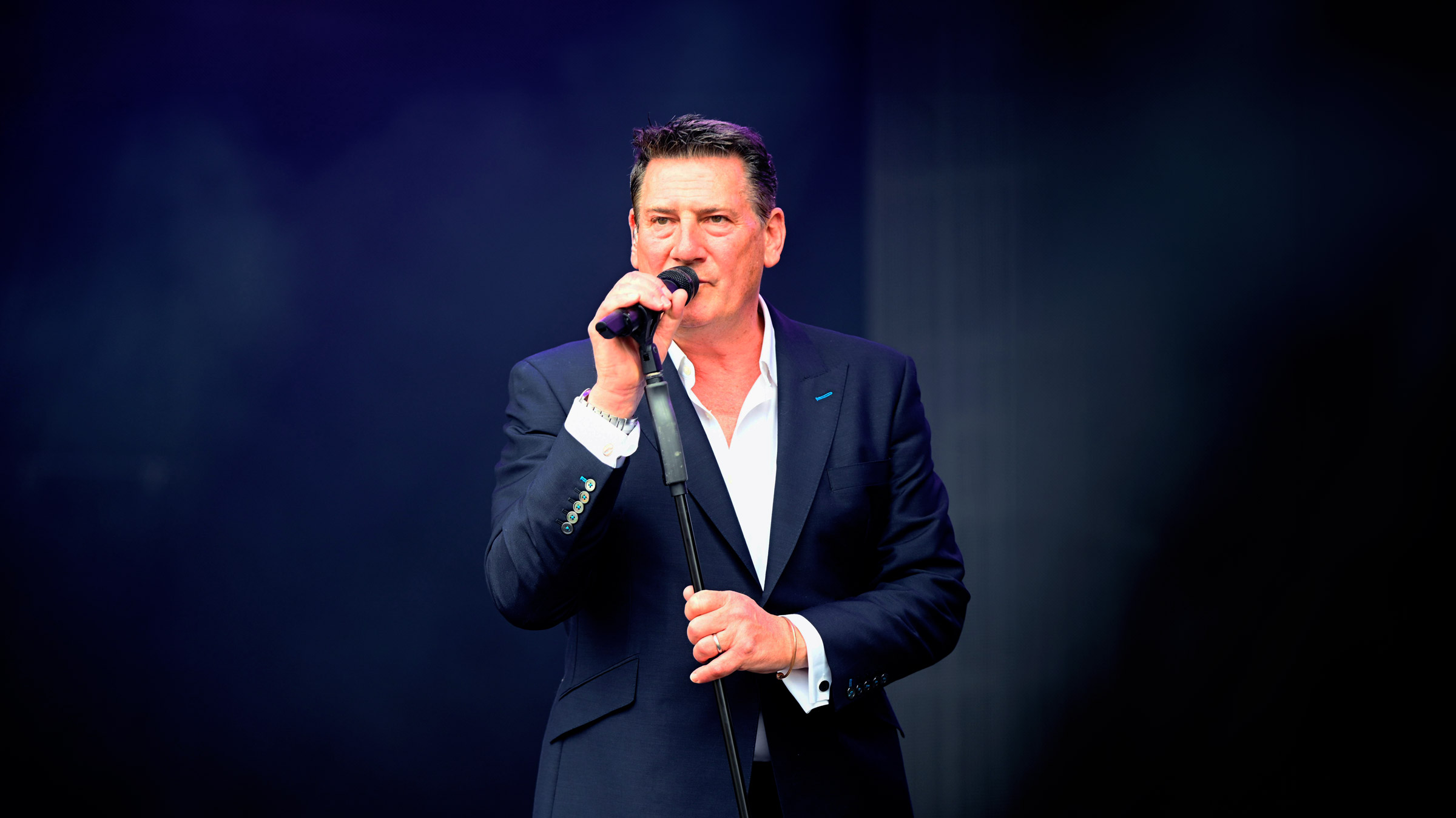 Tony Hadley live