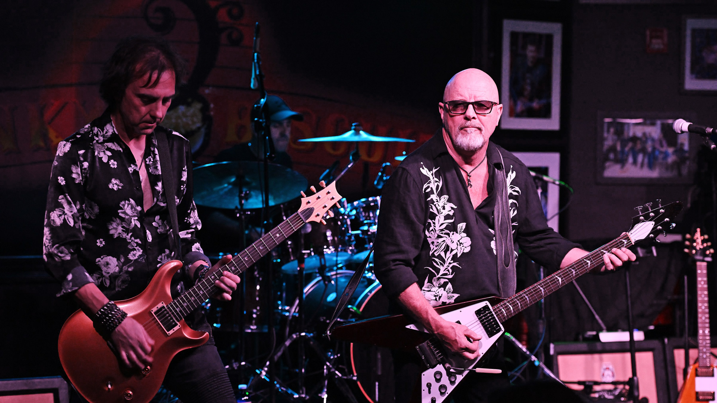 Wishbone Ash live