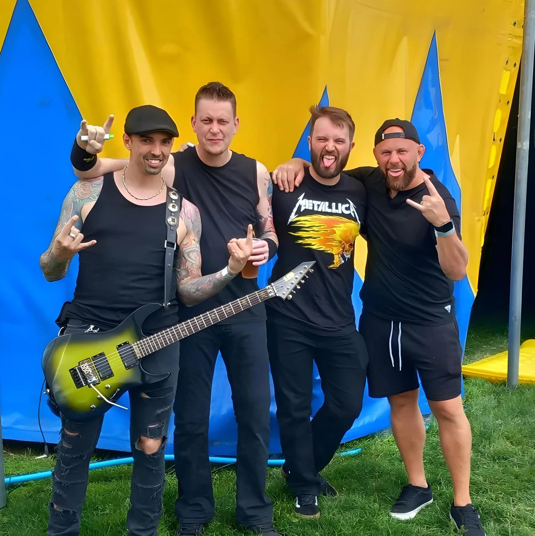 Guns 2 Roses + Metallica Reloaded + Surreal Panther